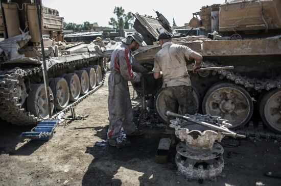 Syrian Army in Damascus surburb