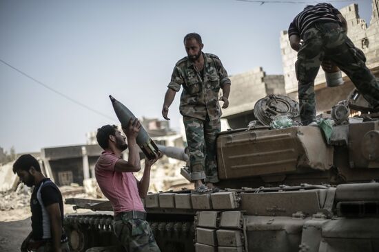Syrian Army in Damascus surburb