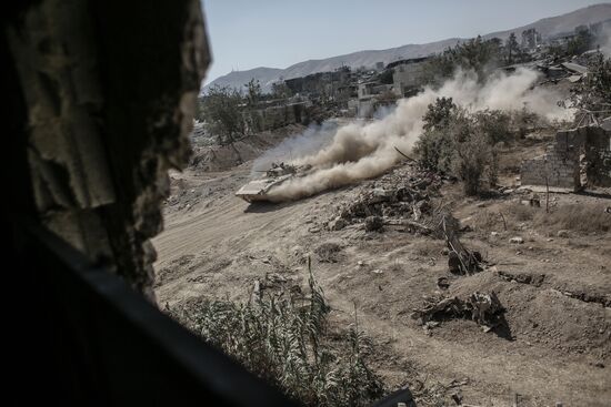 Syrian Army in Damascus outskirts