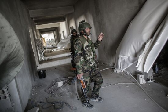 Syrian Army in Damascus outskirts