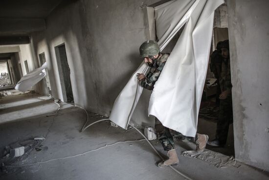 Syrian Army in Damascus outskirts