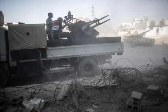Syrian Army in Damascus outskirts