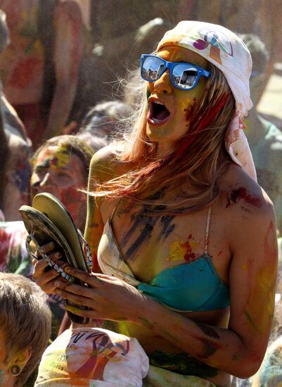 Holi festival of colors in Vladivostok