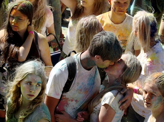 Holi festival of colors in Vladivostok