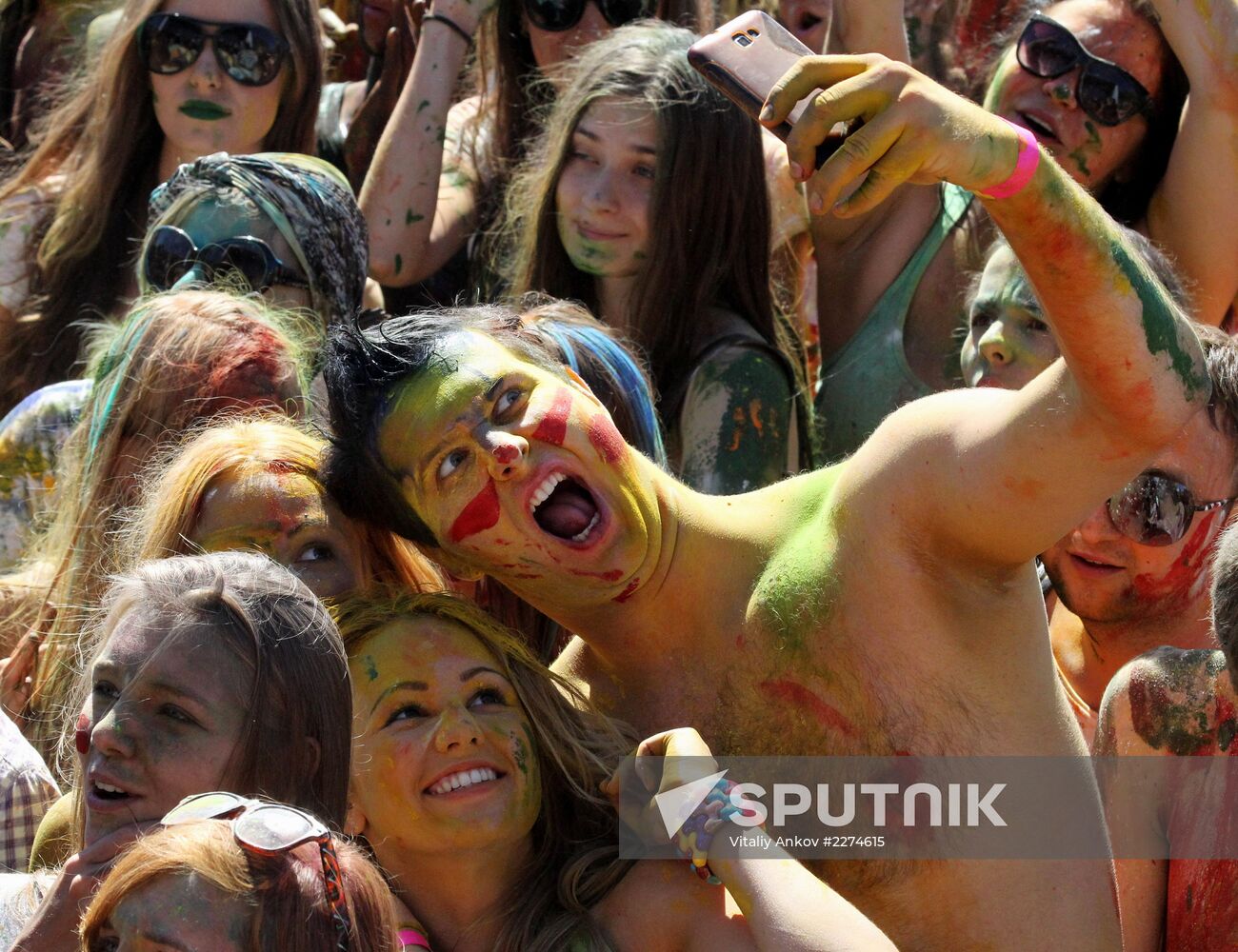 Holi festival of colors in Vladivostok