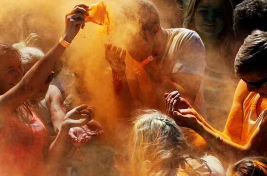 Holi festival of colors in Vladivostok