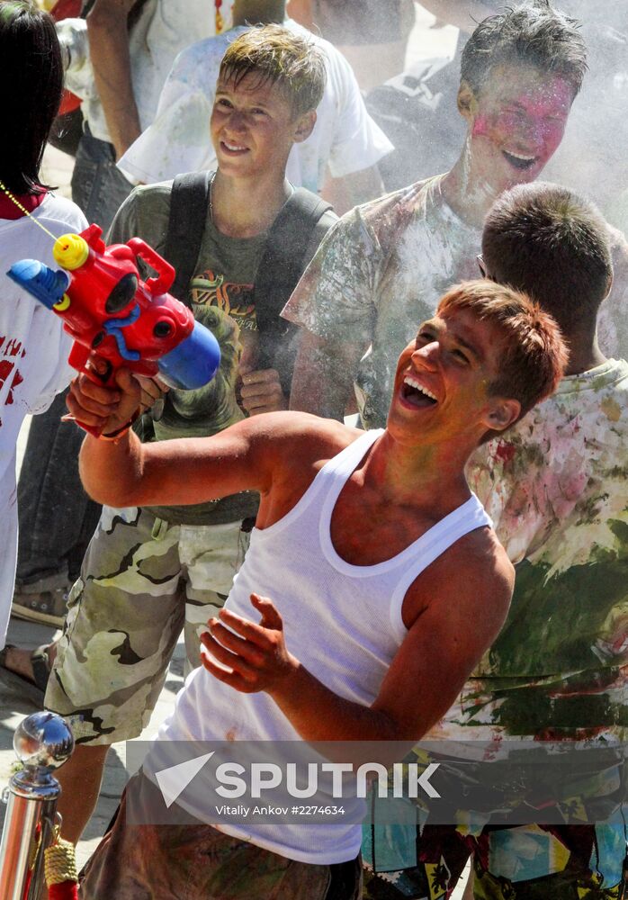 Holi festival of colors in Vladivostok