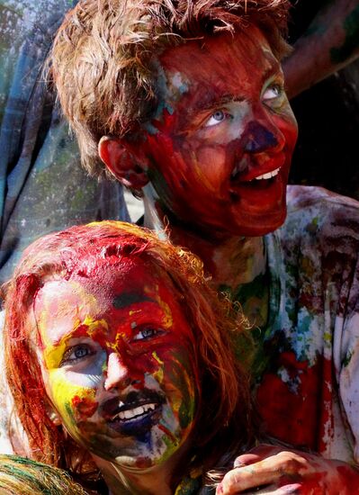 Holi festival of colors in Vladivostok