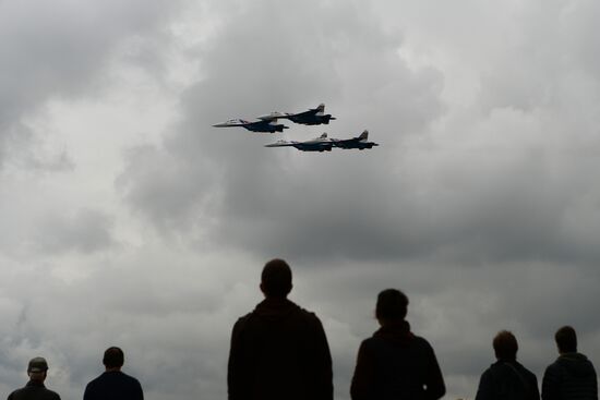 Closing of MAKS-2013 Aviation and Space Salon