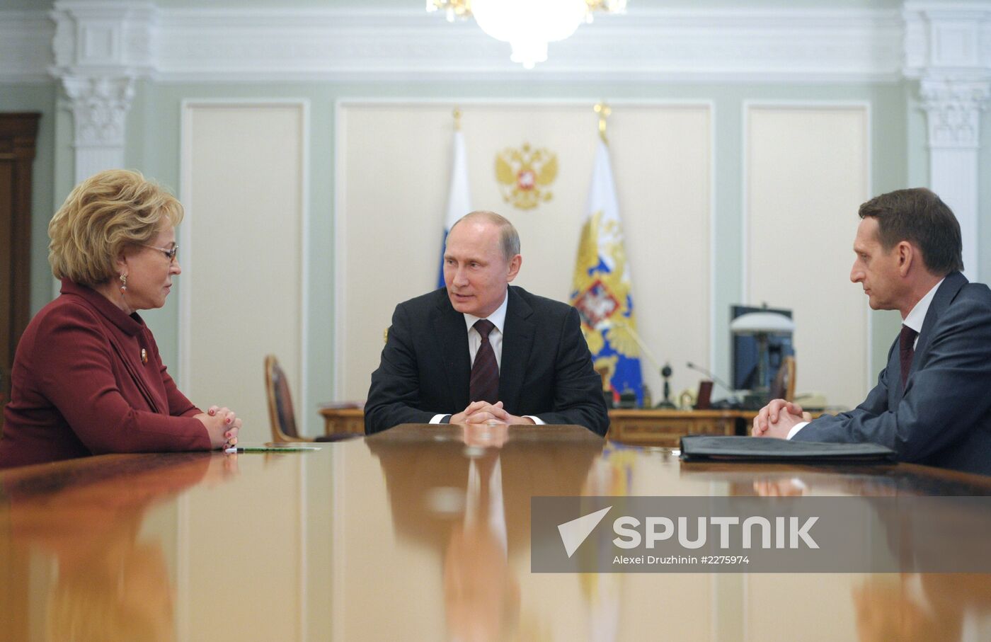 Vladimir Putin holds meeting on Syria