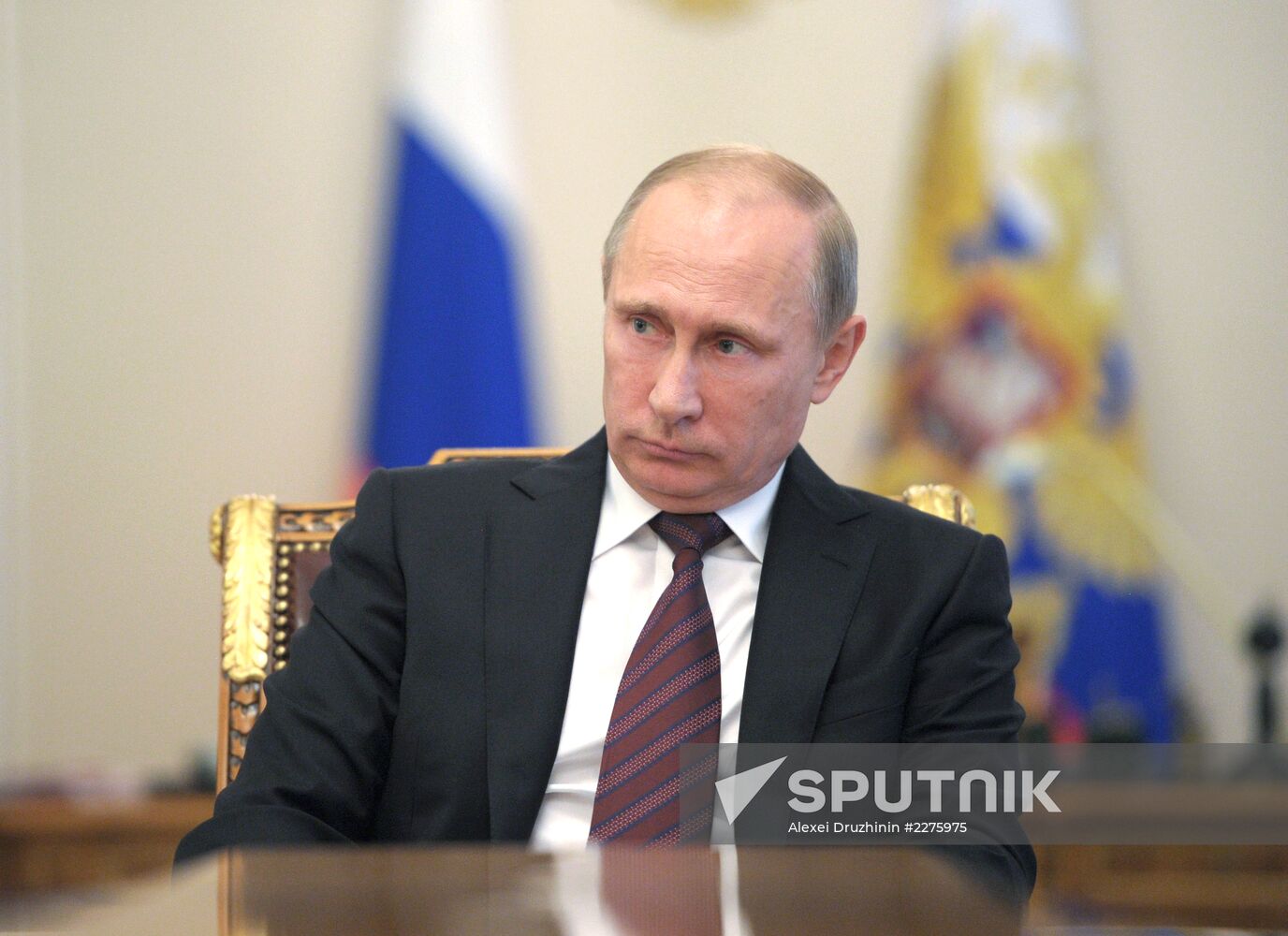 Vladimir Putin holds meeting on Syria