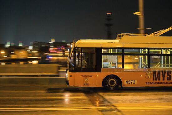 Moscow launches night public transport service
