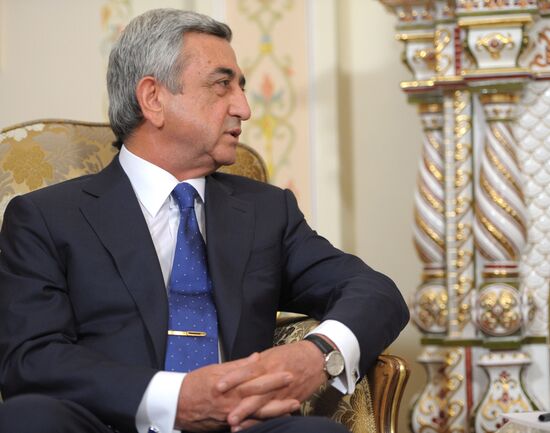 Vladimir Putin meets with Serge Sargsyan