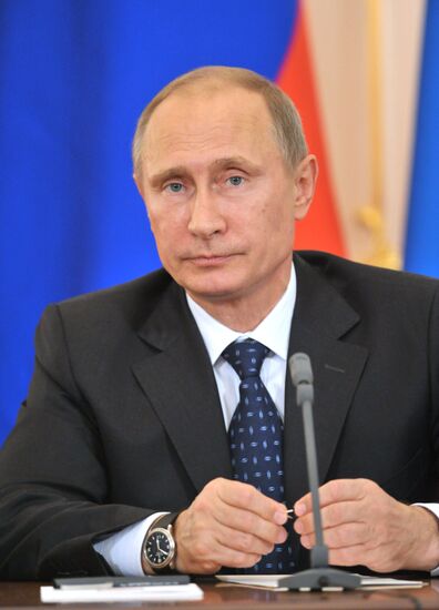 Vladimir Putin meets with Serge Sargsyan