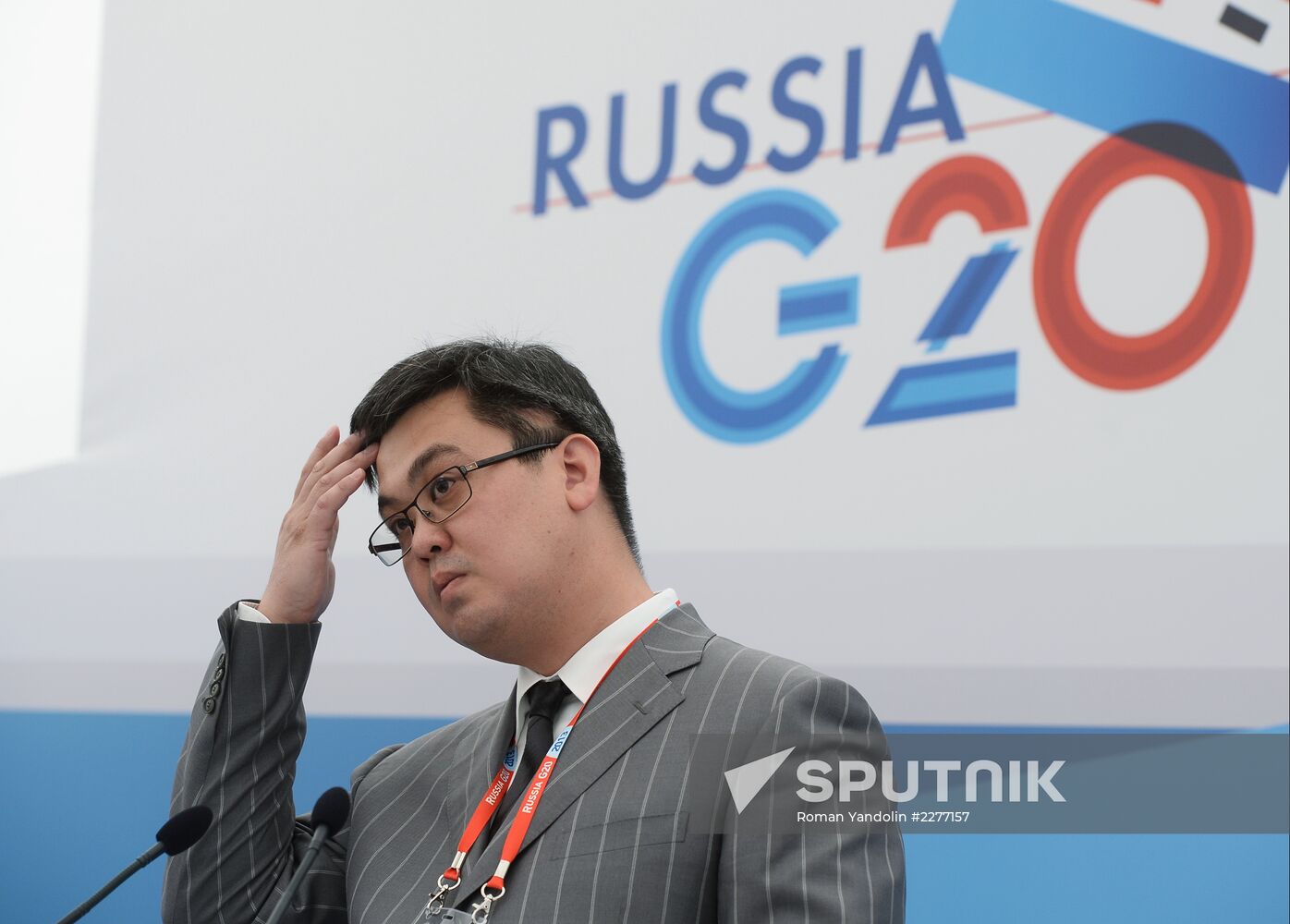 Briefings by Russian and foreign experts