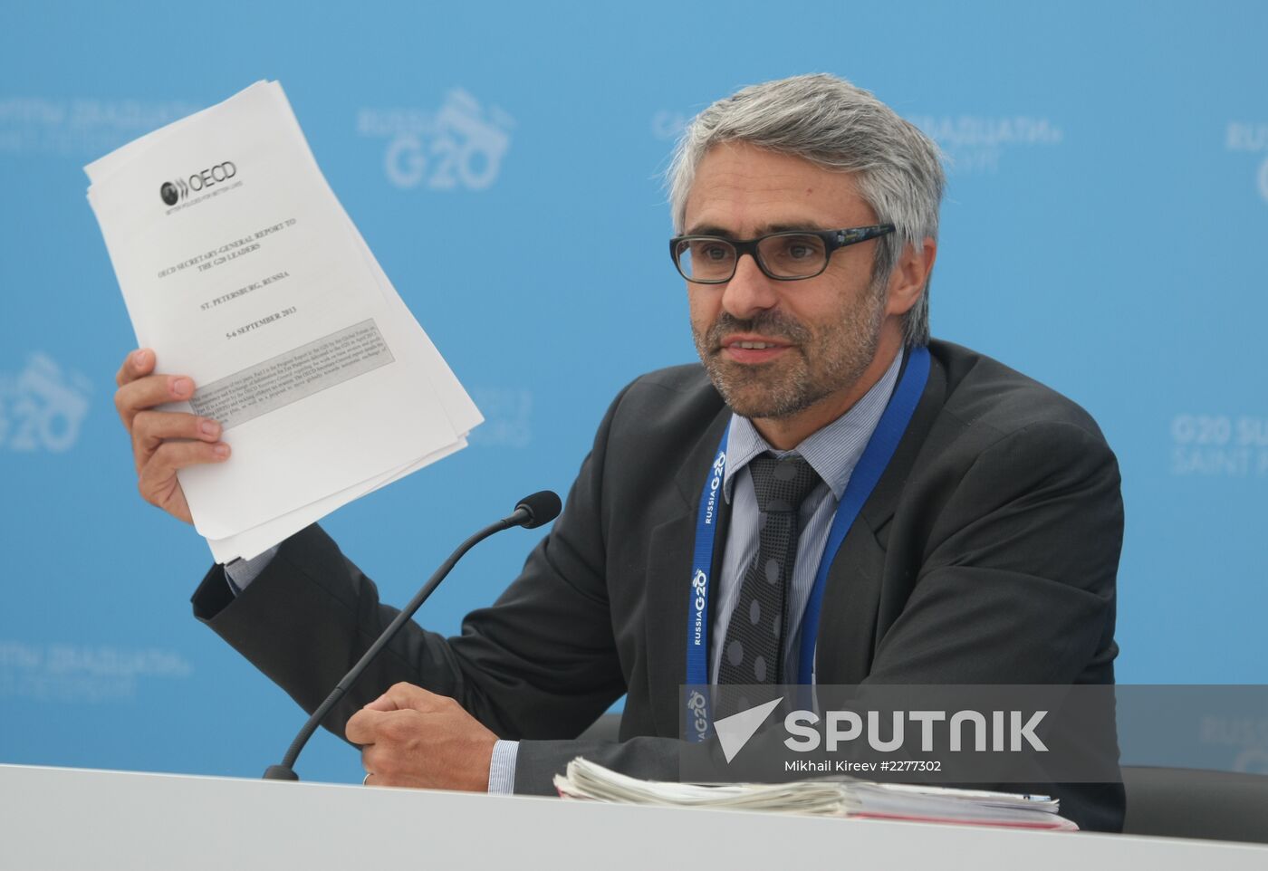 Briefings by Russian and foreign experts