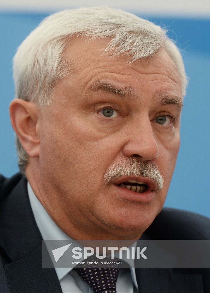 Briefings by Russian and foreign experts