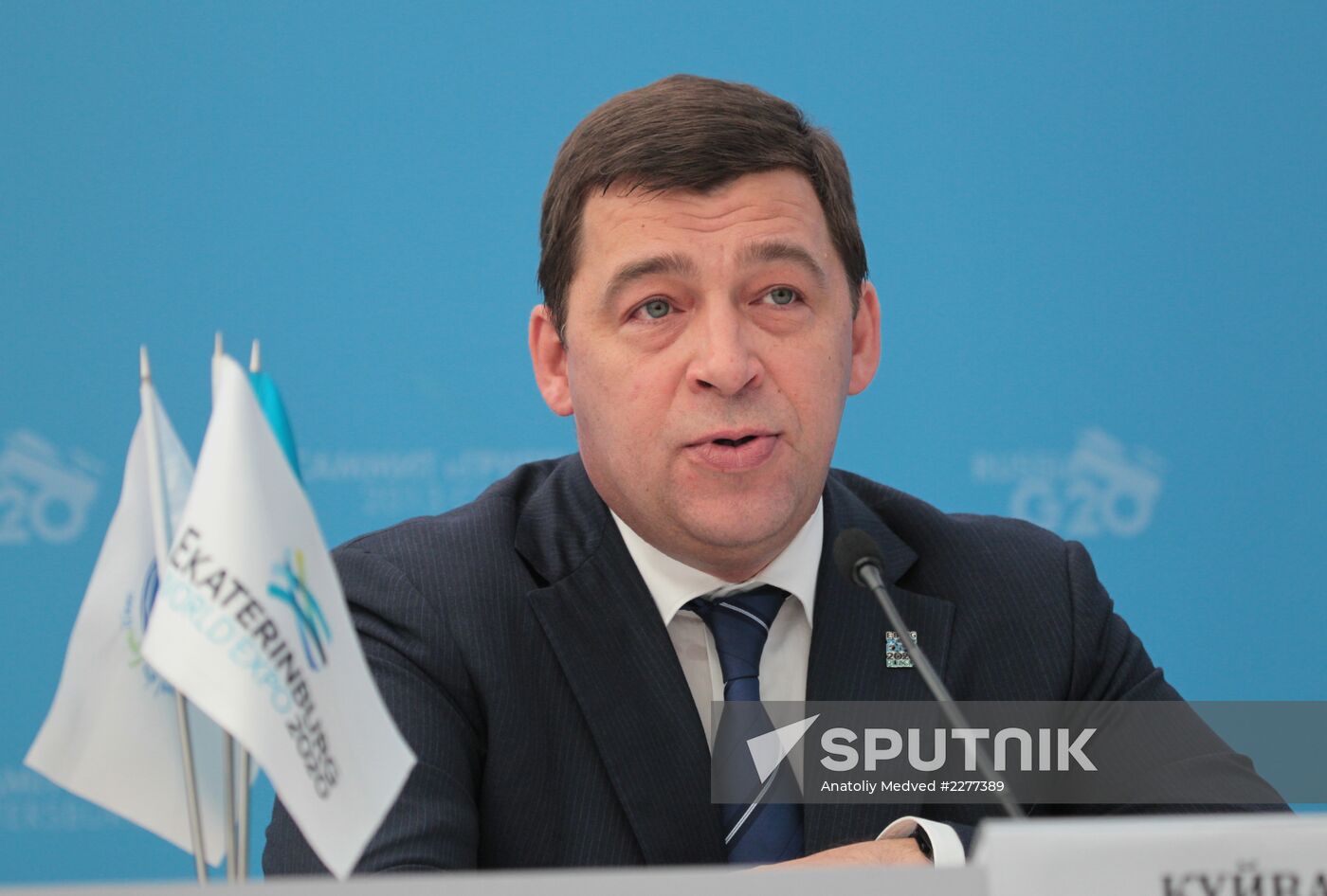 Briefings by Russian and foreign experts