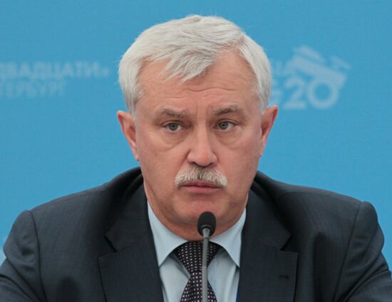 Briefings by Russian and foreign experts