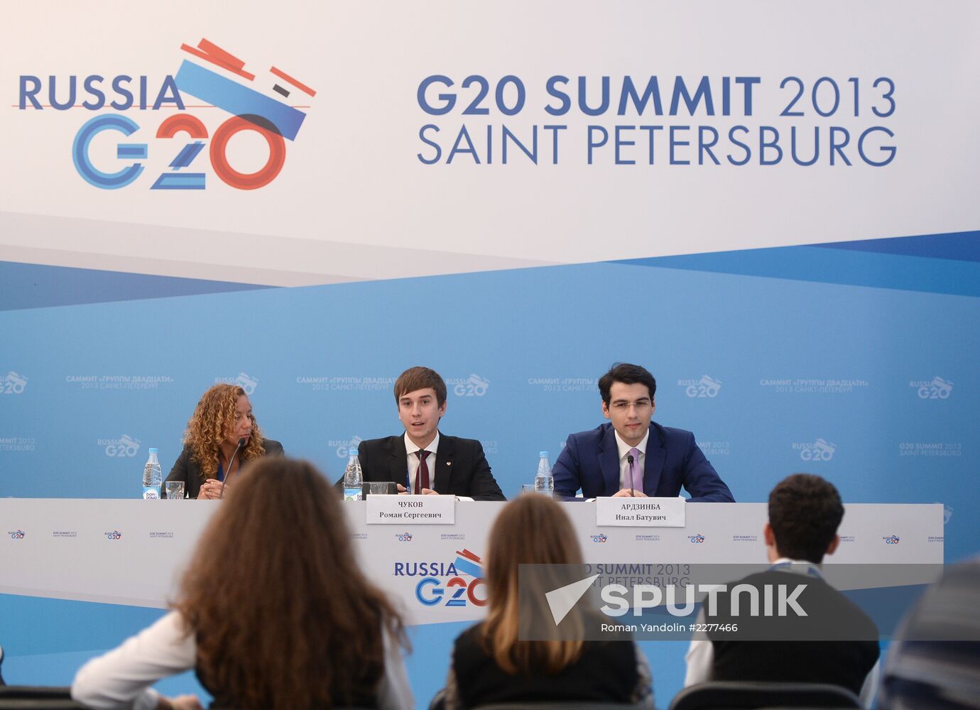 Briefings by Russian and foreign experts