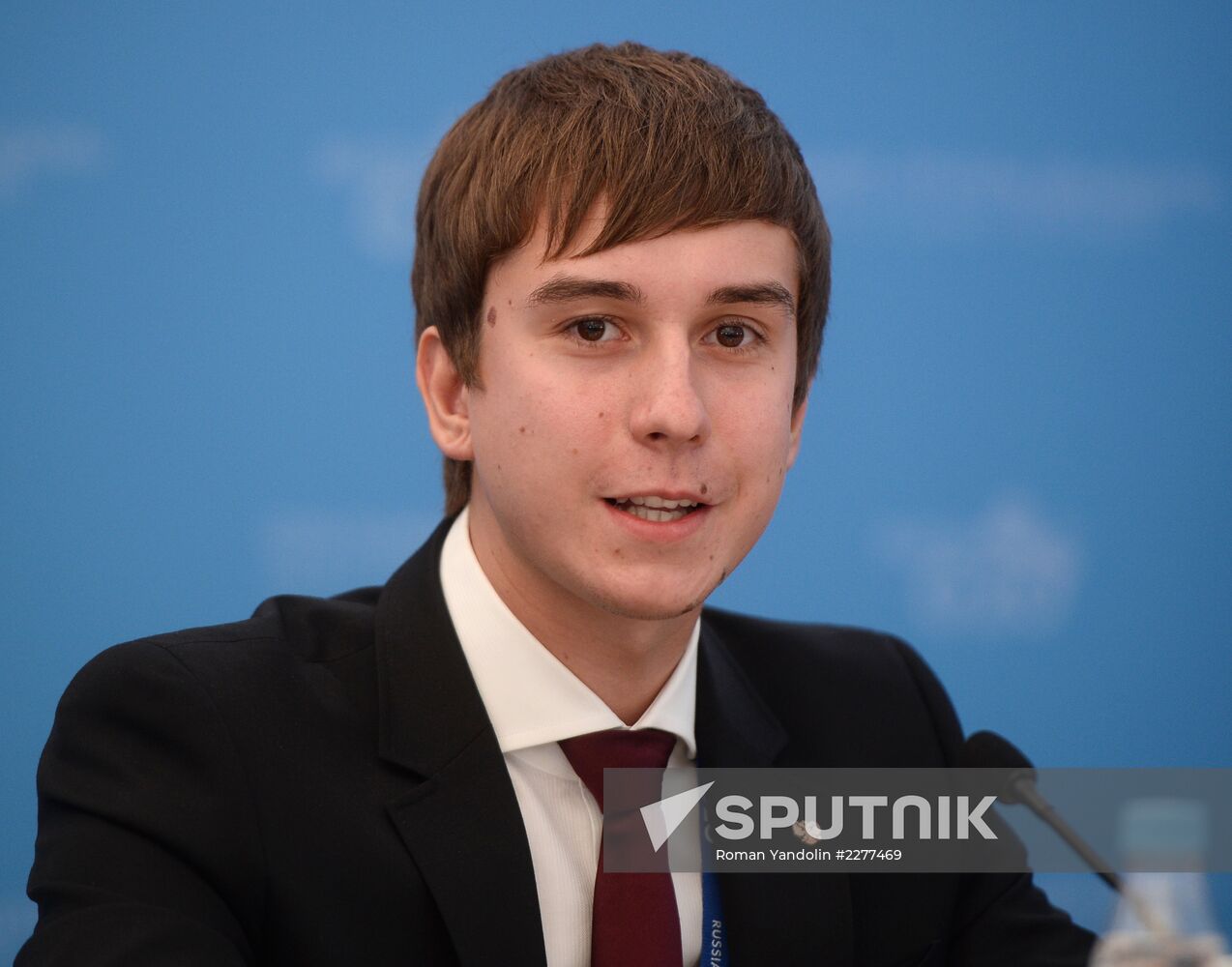 Briefings by Russian and foreign experts