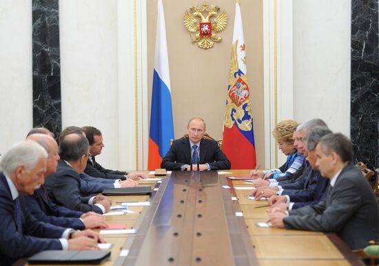 Vladimir Putin chairs Russian Security Council briefing
