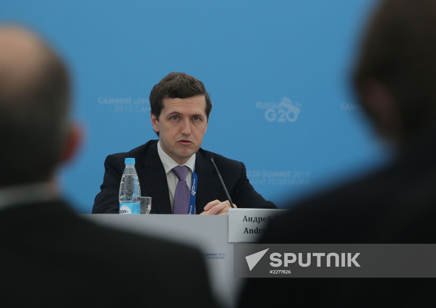 Briefings by Russian and foreign experts