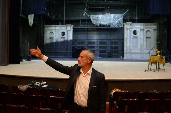 Gathering of company of Vakhtangov Theatre