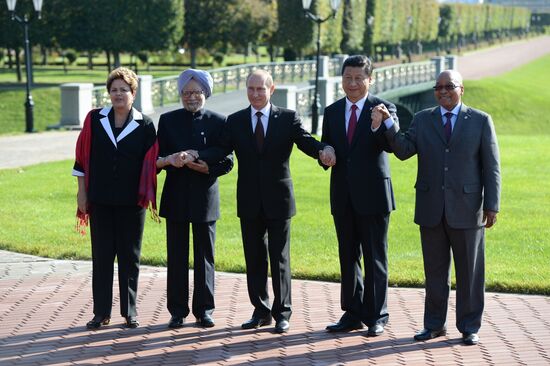 Heads of BRICS member states' delegations pose for group photo
