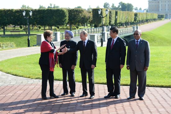 Heads of BRICS member states' delegations pose for group photo