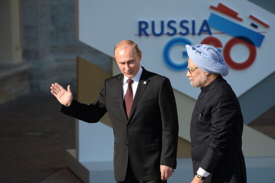 Official welcome of G20 leaders by Vladimir Putin