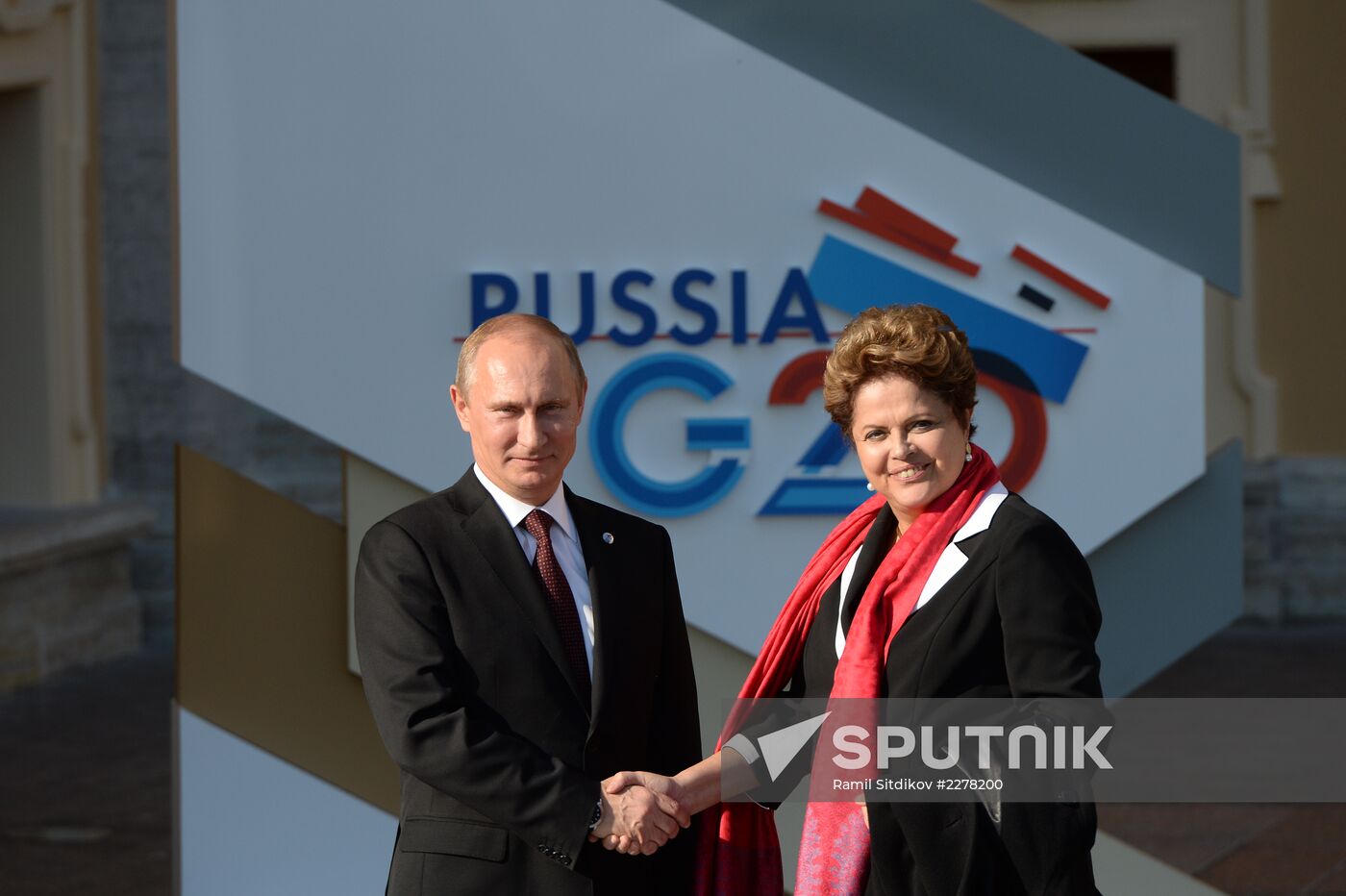 Official welcome of G20 leaders by Vladimir Putin