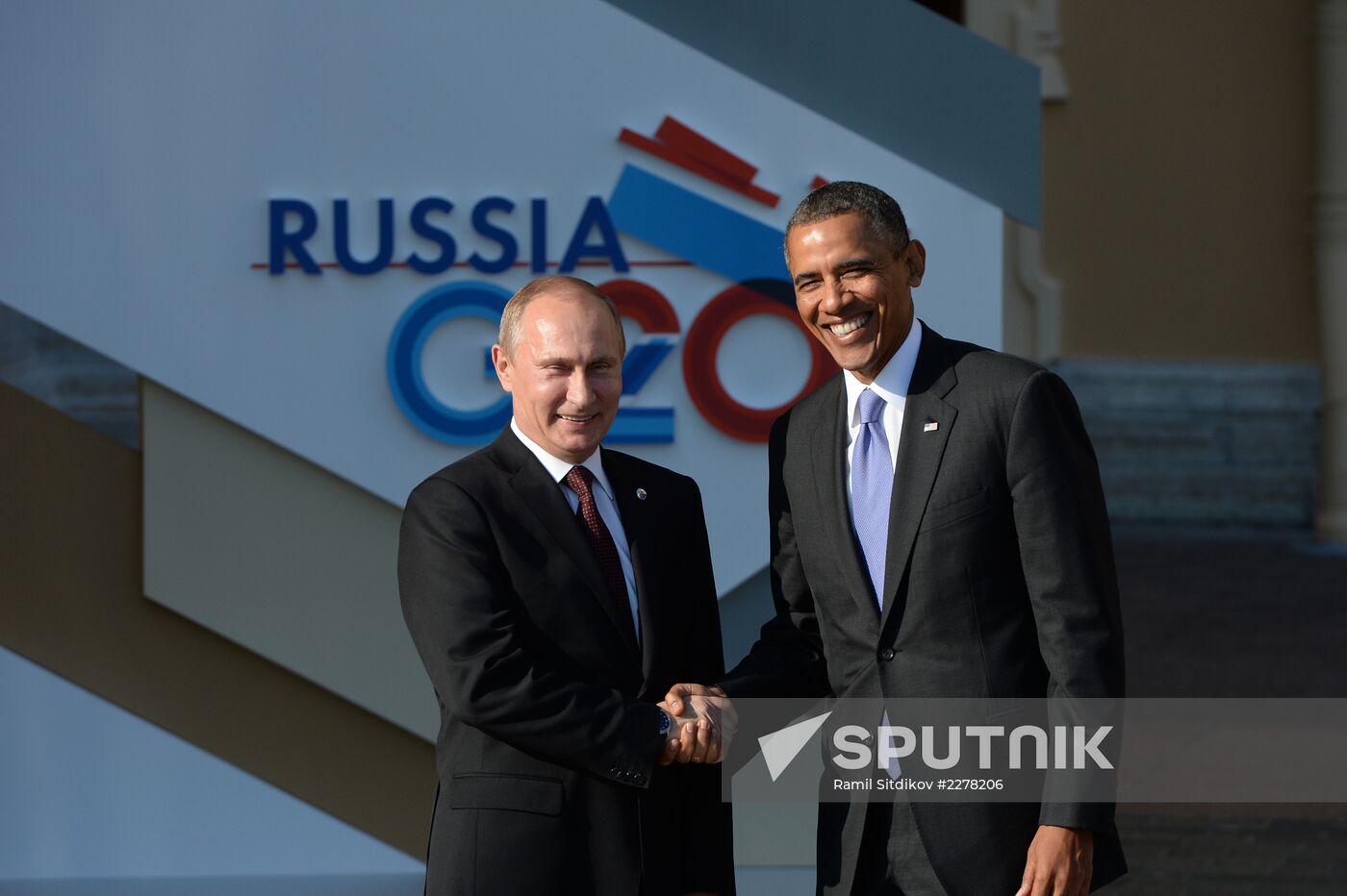 Official welcome of G20 leaders by Vladimir Putin