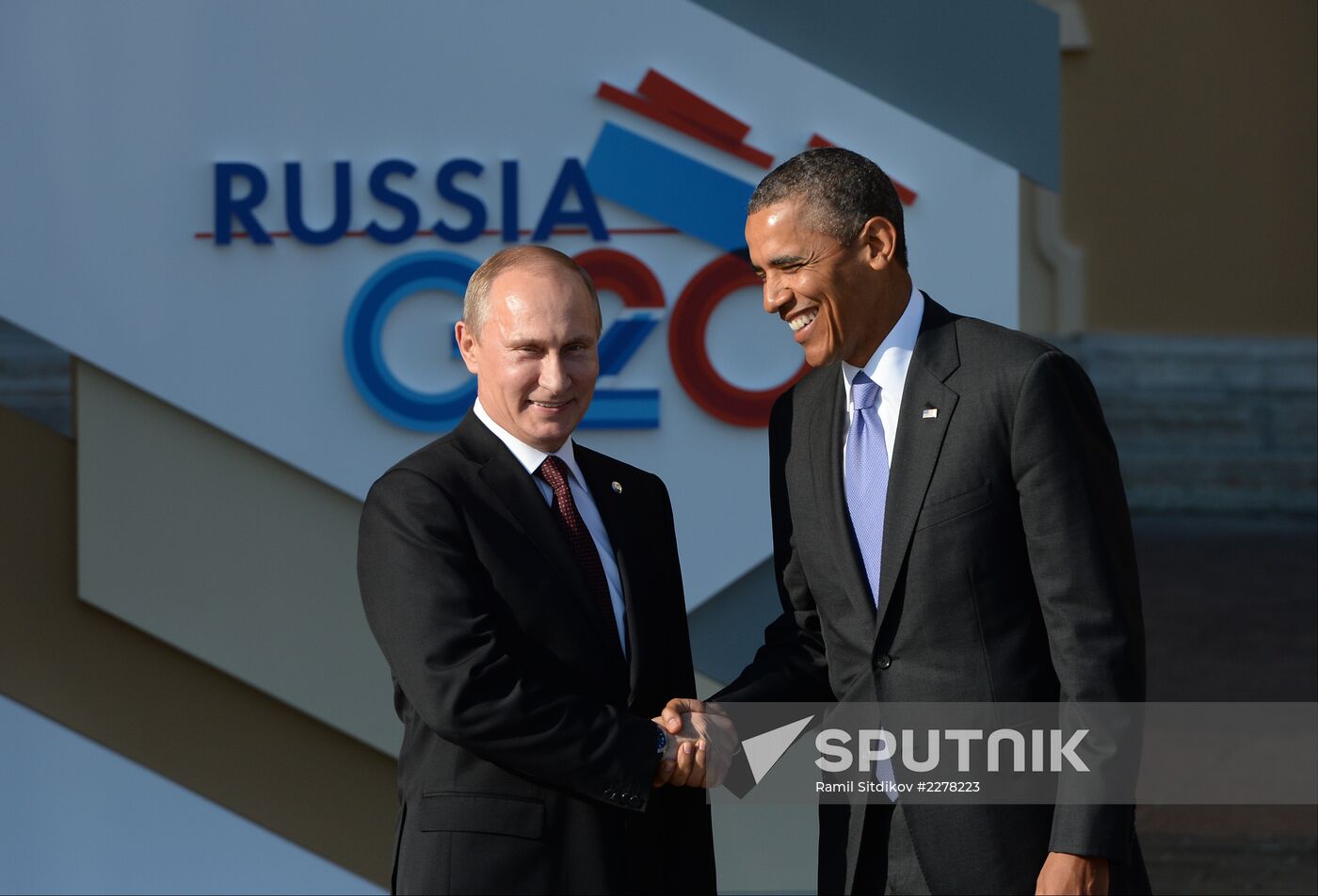 Official welcome of G20 leaders by Vladimir Putin