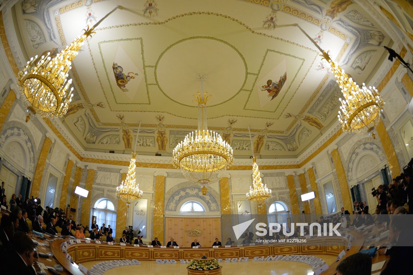 First working session of G20 Summit participants