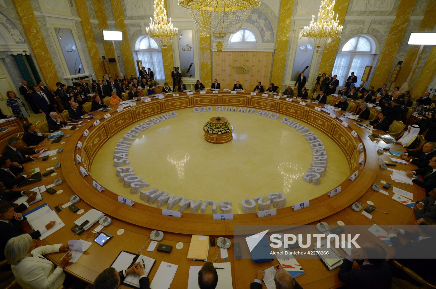 First working session of G20 Summit participants