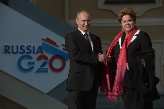 Official welcome of G20 leaders by Vladimir Putin