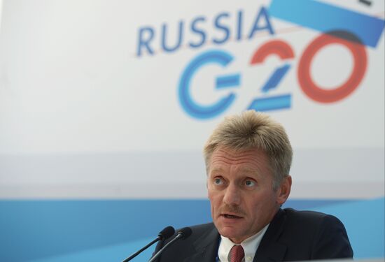 Briefings by Russian and foreign experts