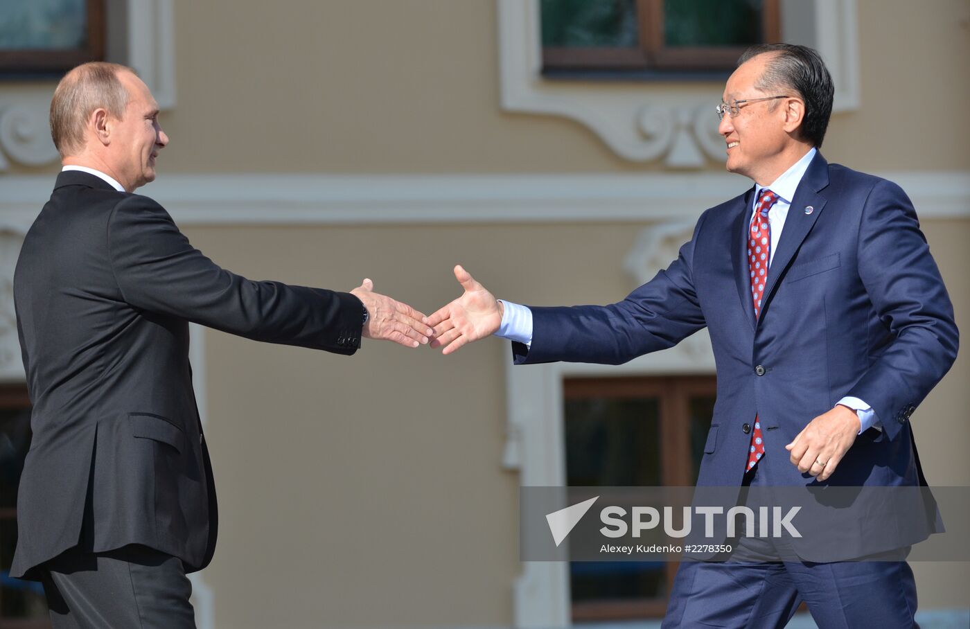 Official welcome of G20 leaders by Vladimir Putin