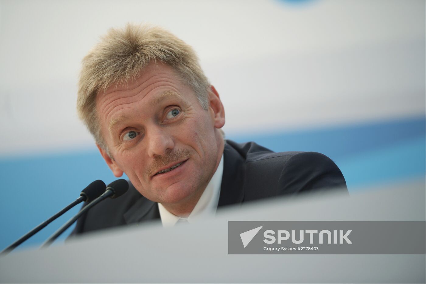 Briefings by Russian and foreign experts
