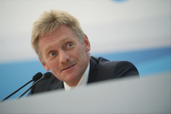 Briefings by Russian and foreign experts