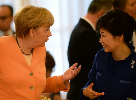 First working session of G20 Summit participants