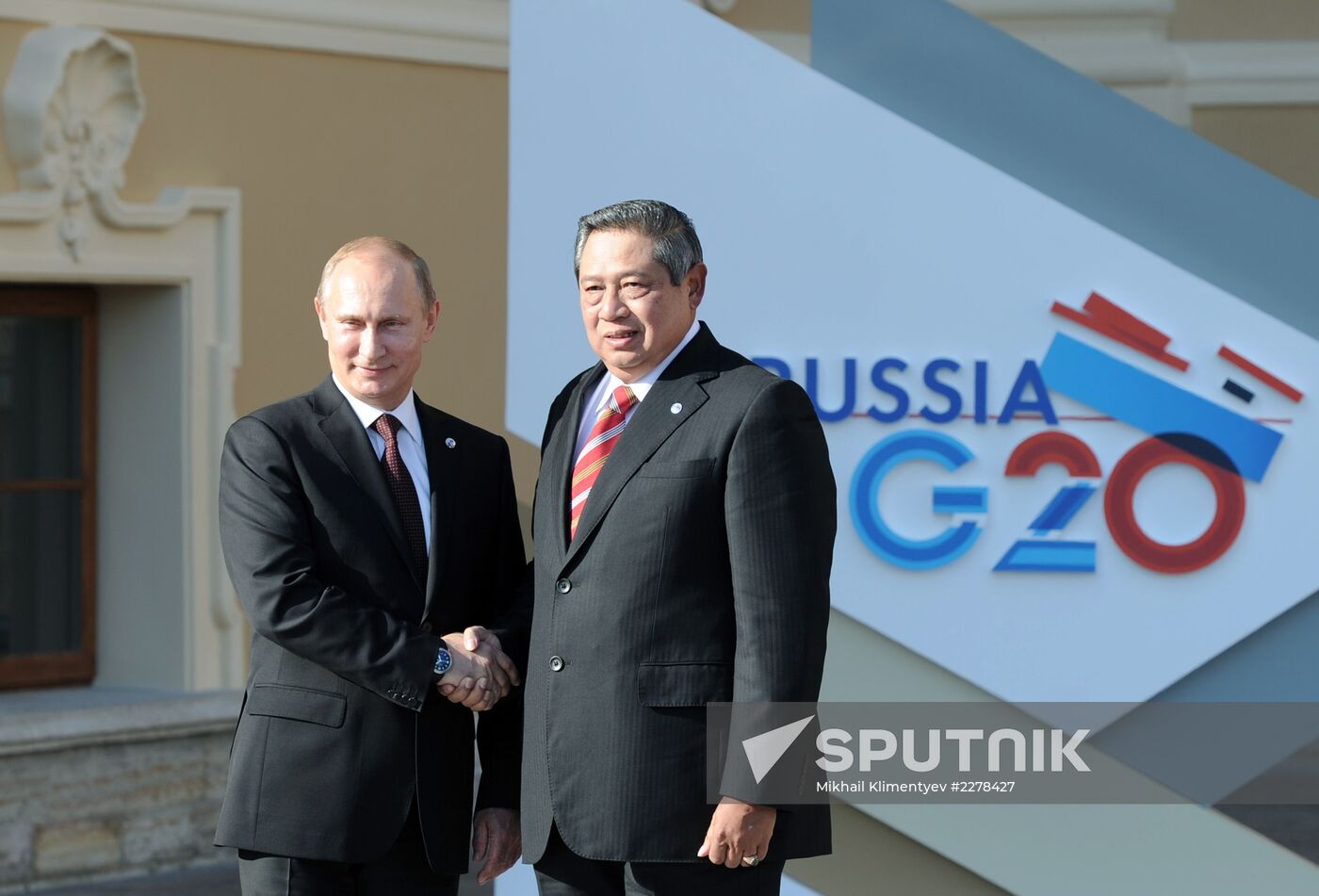 Official welcome of G20 leaders by Vladimir Putin