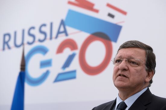 Briefings by Russian and foreign experts