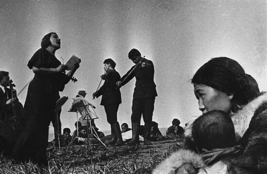 Concert in a village of the Evenky Autonomous Area