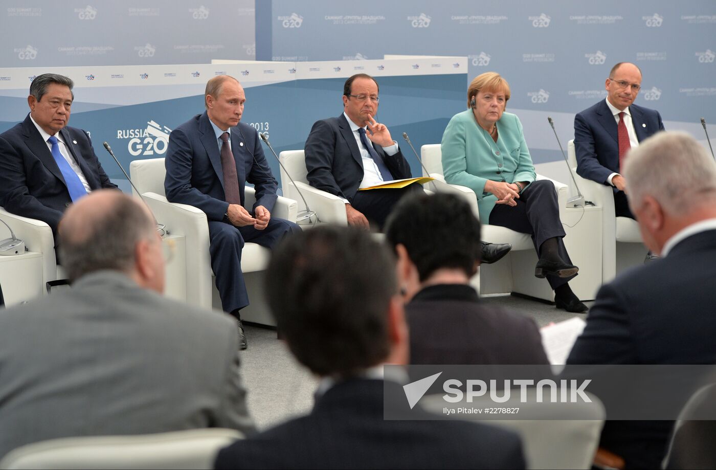 Vladimir Putin meets with Business 20 and Labour 20