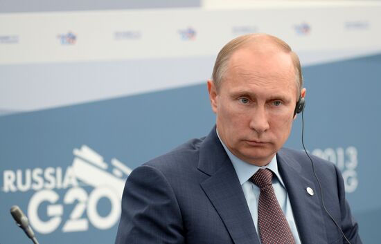 Vladimir Putin meets with Business 20 and Labour 20