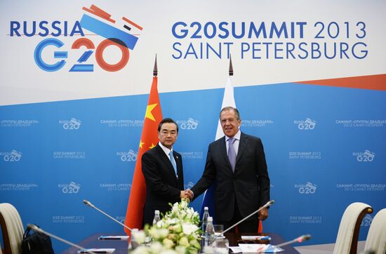 Sergei Lavrov meets with G20 foreign ministers