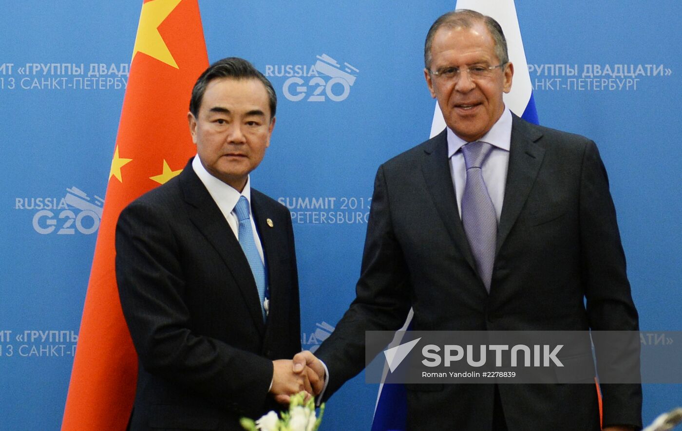 Sergei Lavrov meets with G20 foreign ministers