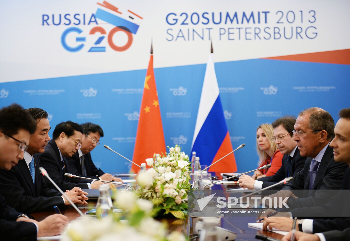 Sergei Lavrov meets with G20 foreign ministers